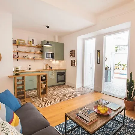 Blue Garden Apartment